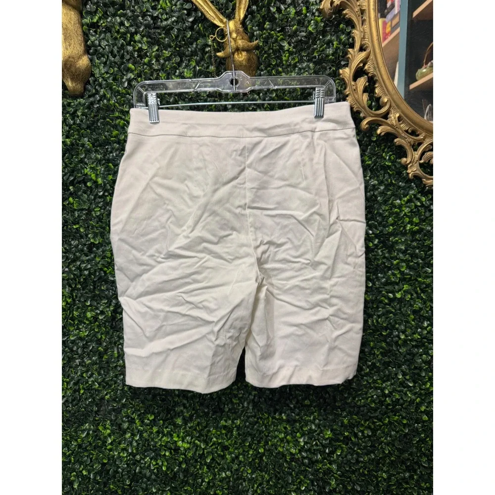 Perfect Strech by Chicos Bermuda Shorts‎ Size 6